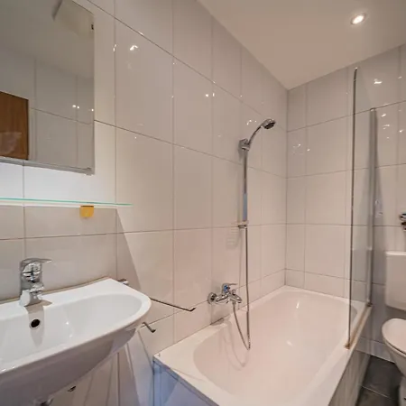 アパート Grossvenediger ミッタージル